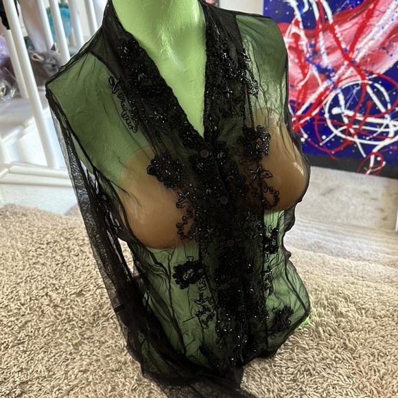 Black see-through with lace embroidery in the middle long-sleeved blouse - Picture 8 of 10